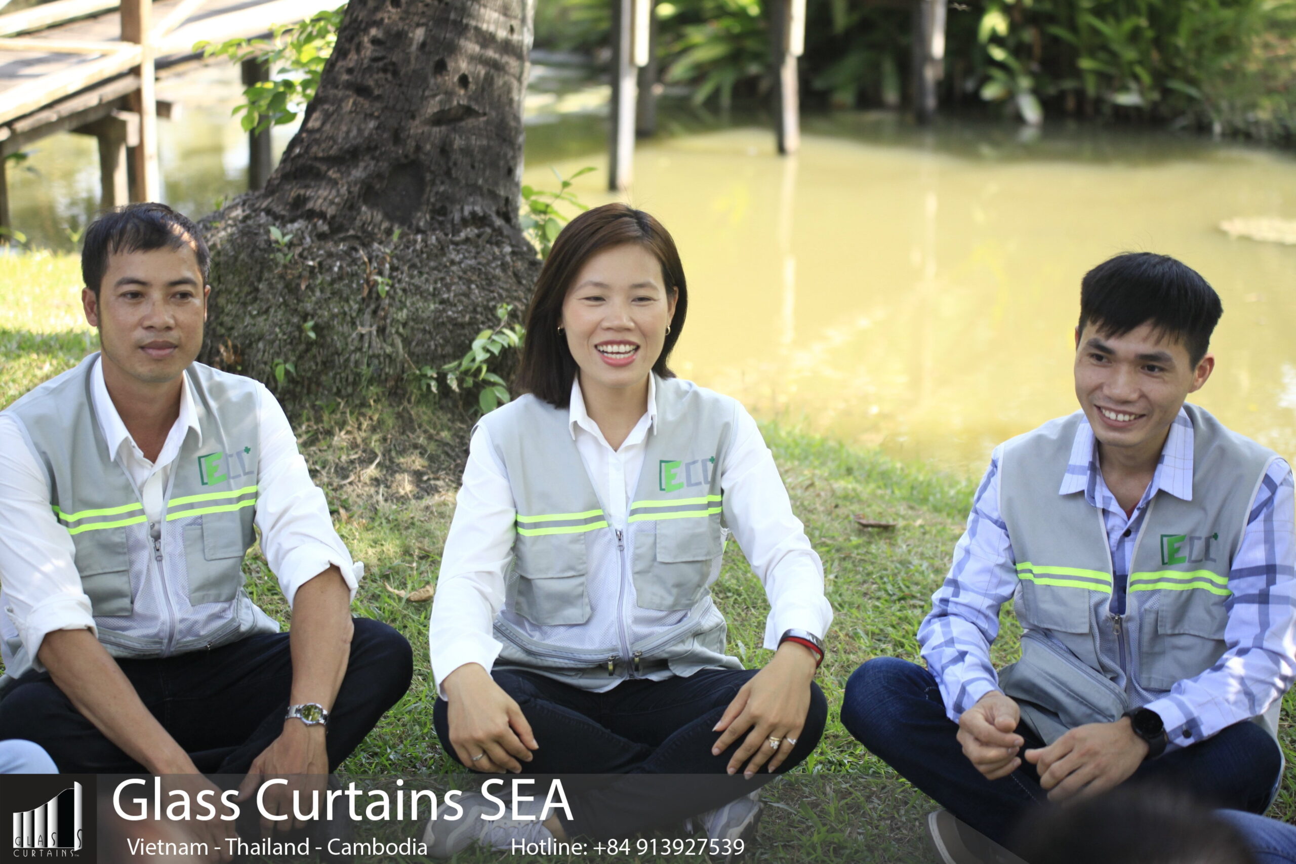 ECC Glass Curtains SEA team 25 scaled