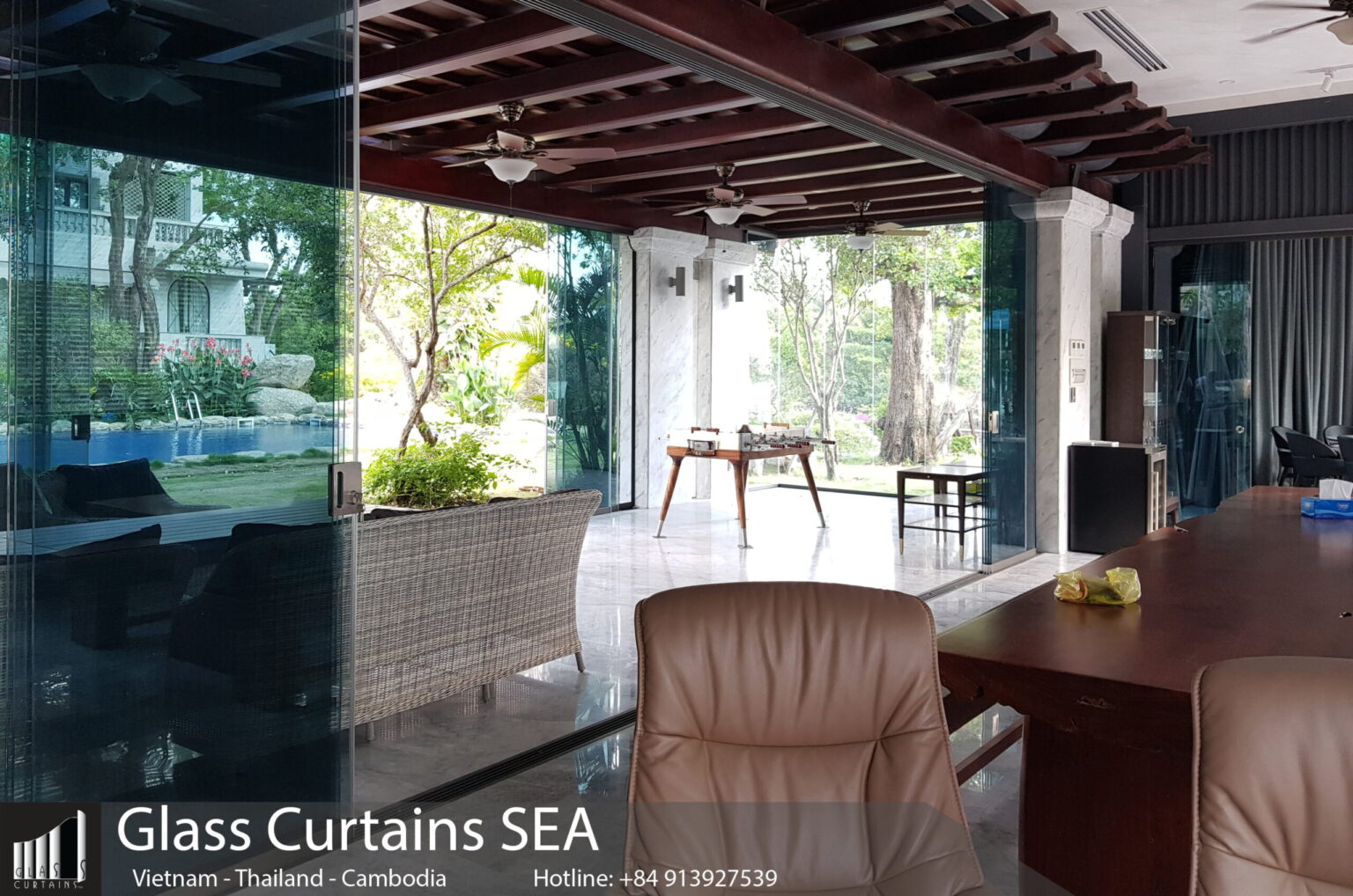 Cửa kính lùa 4 ray 8 cánh cao cấp