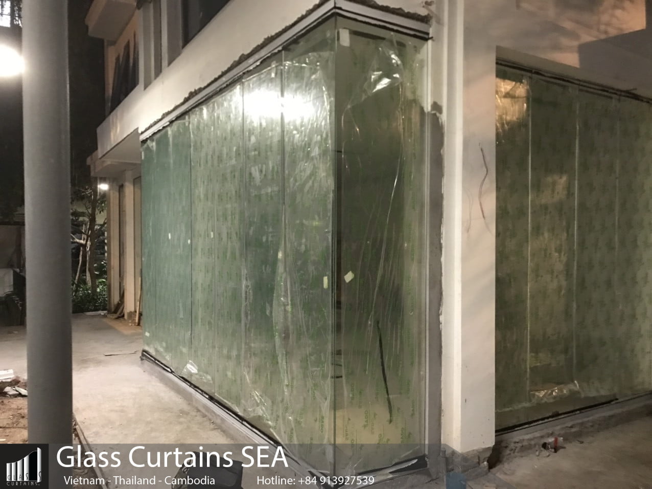 Cửa kính xếp trượt biệt thự Lacasa Hà Nội