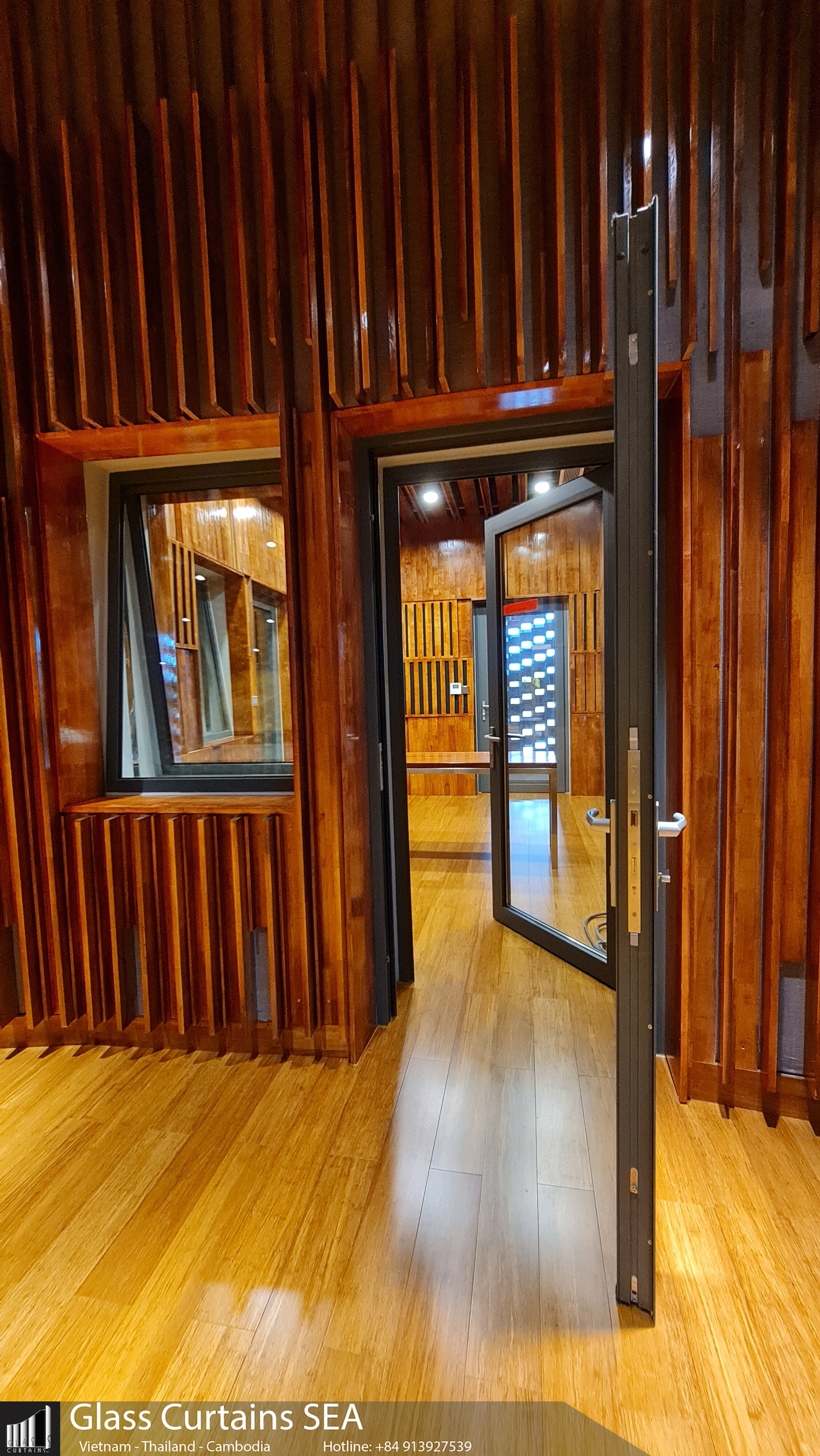 Cua Nhom Kinh Du An Combodia (10)