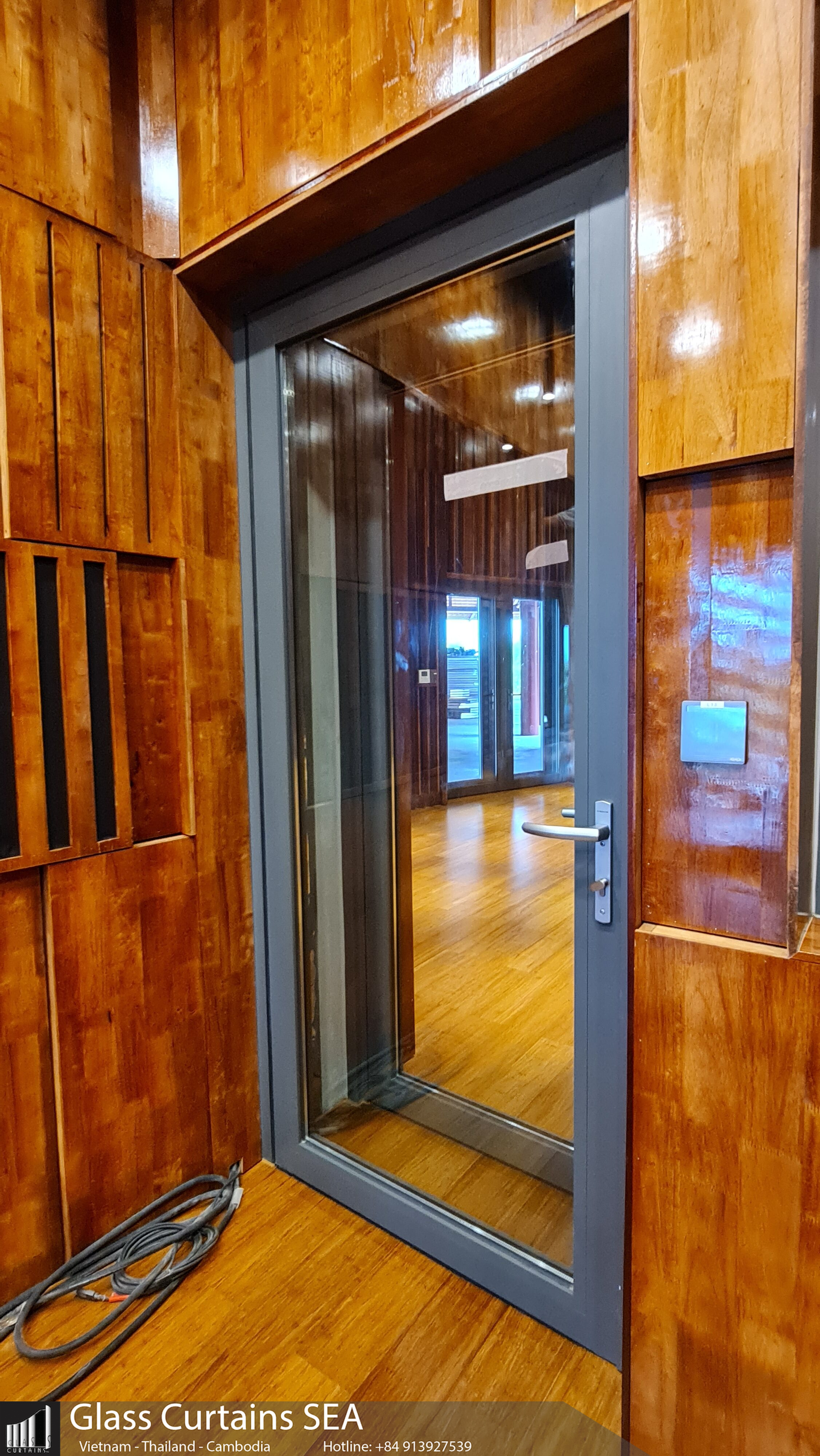 Cua Nhom Kinh Du An Combodia (15)