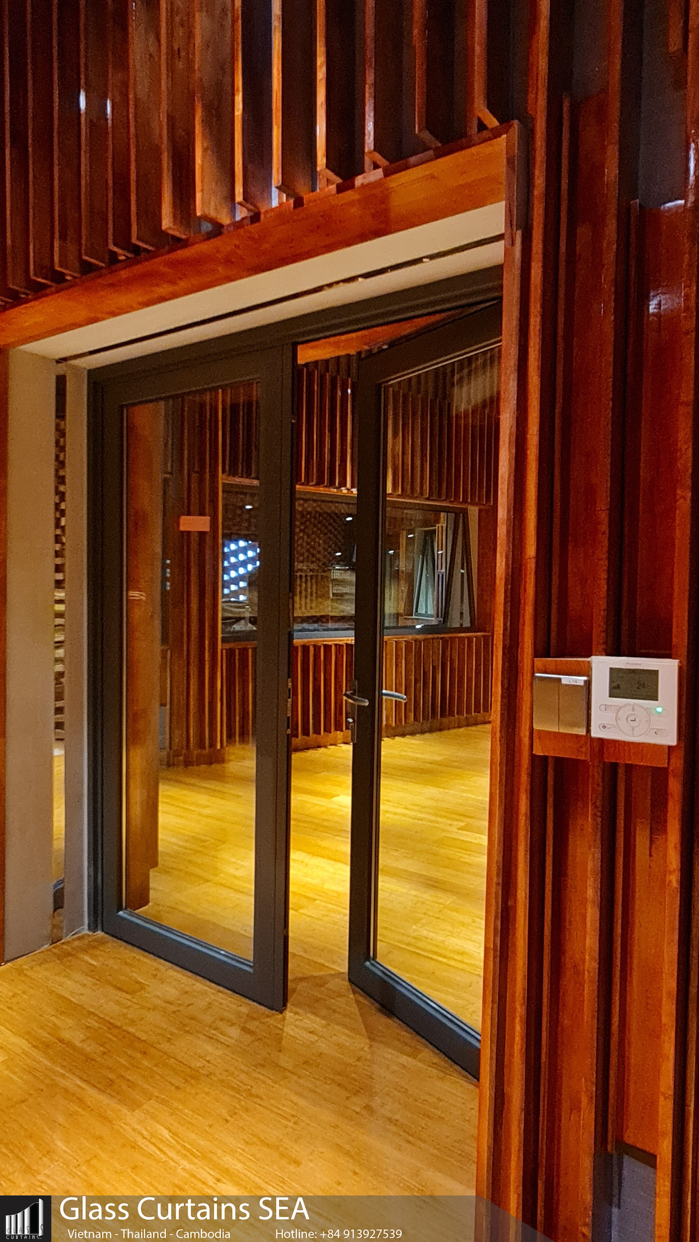 Cua Nhom Kinh Du An Combodia (3)