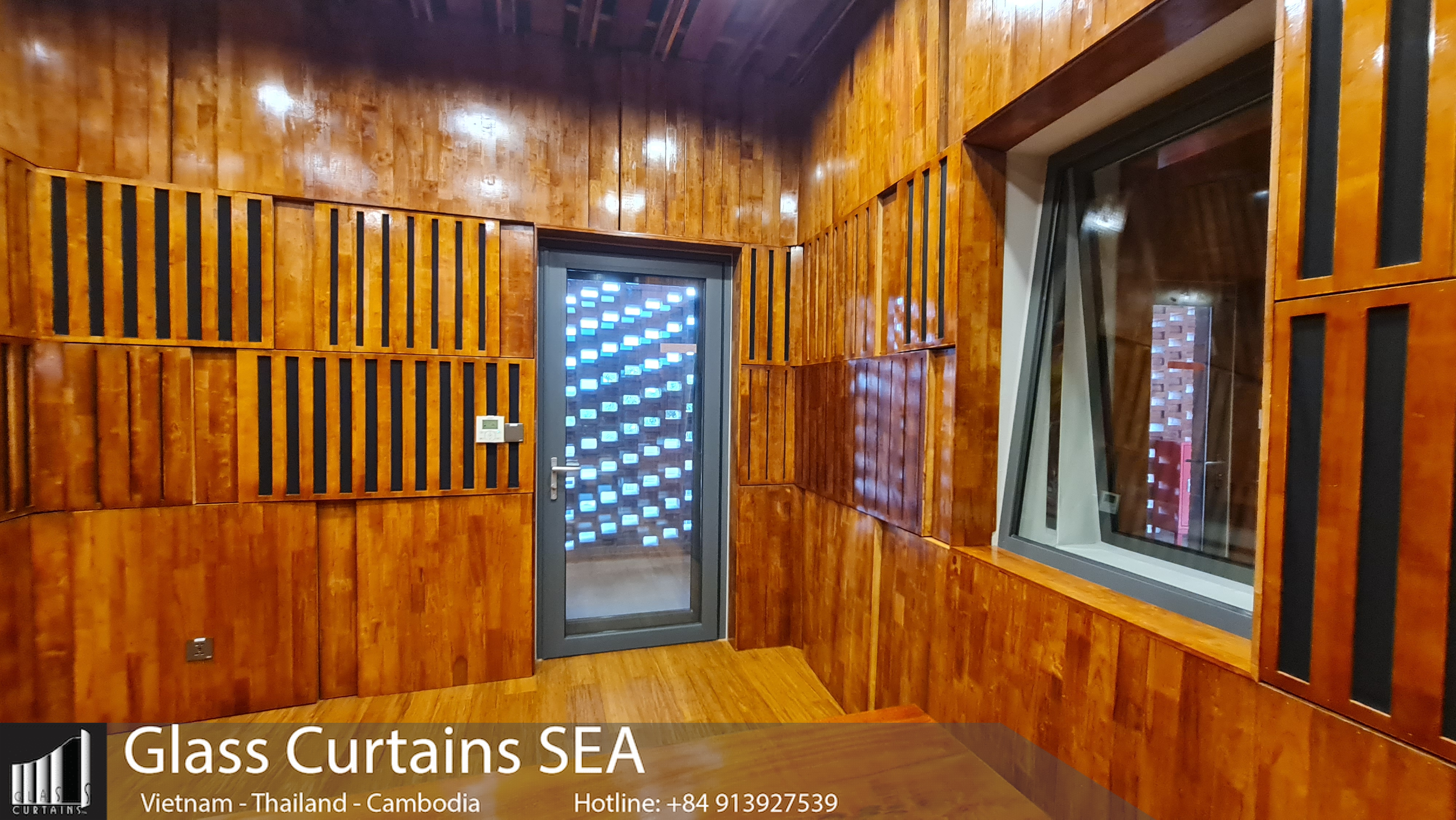 Cua Nhom Kinh Du An Combodia (32)