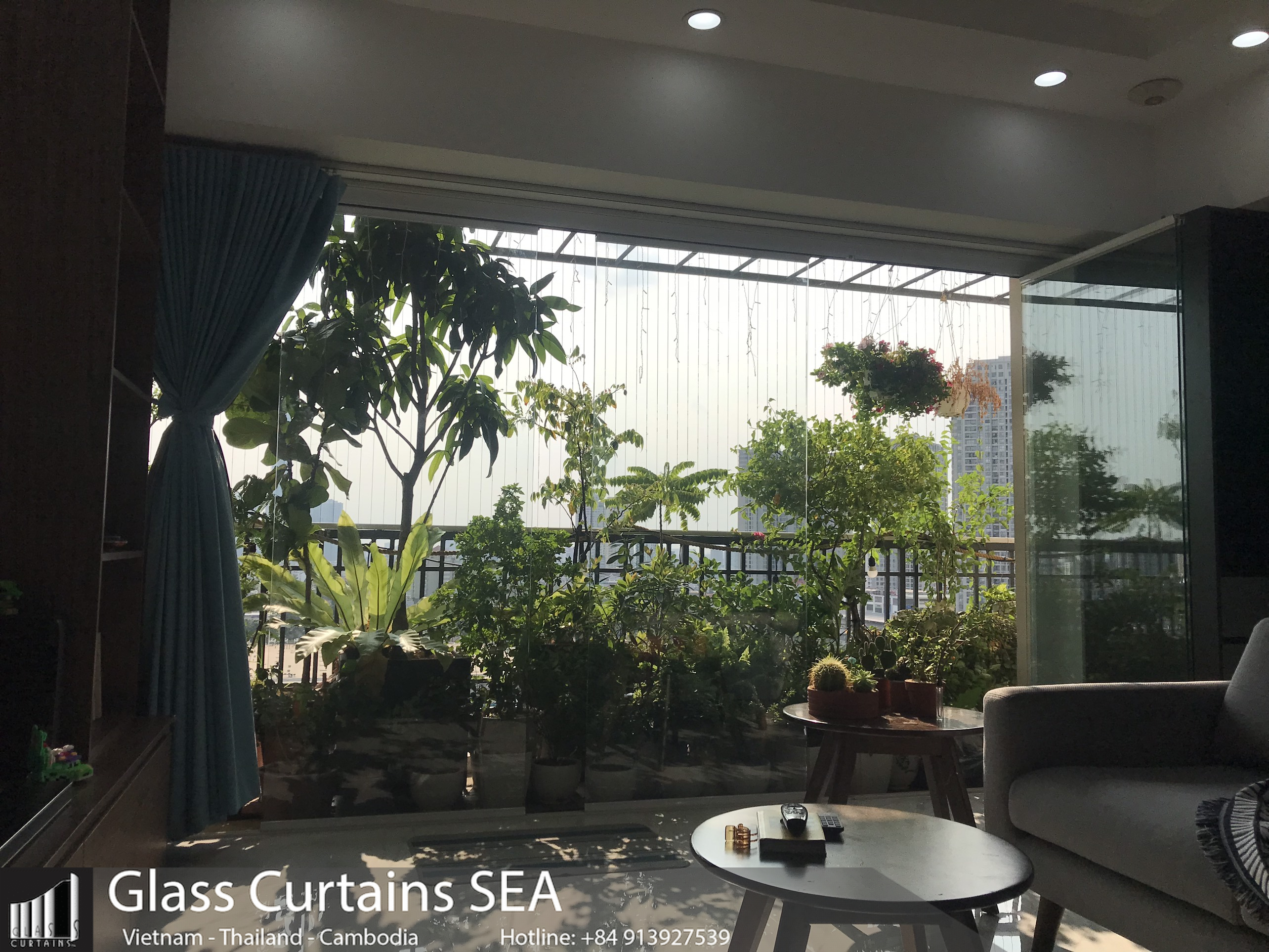 Cua Kinh Xep Truot Penthouse Cantavil (1)