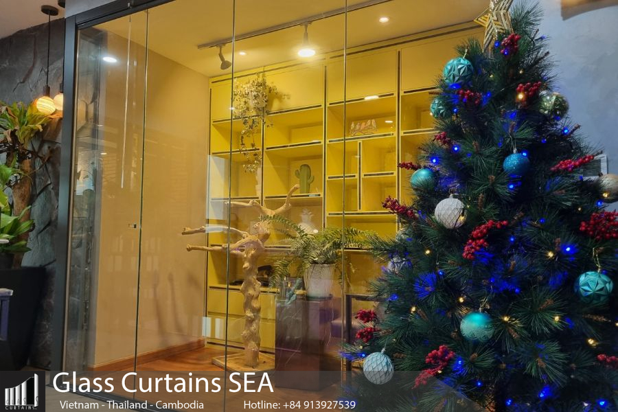 Thi công Cửa kính xếp trượt, Vách kính di động tại căn hộ Feliz En Vista