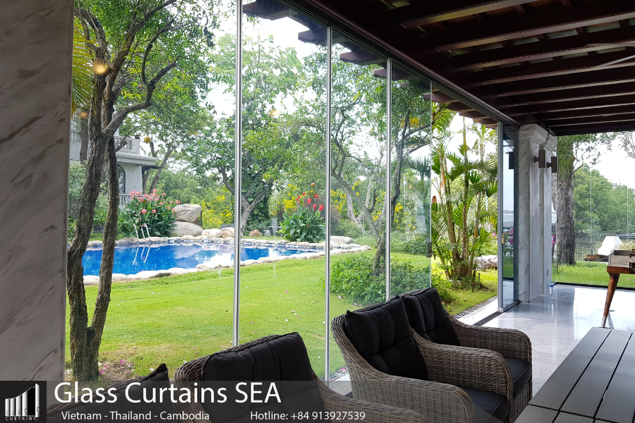 Thi công cửa kính cường lực không khung tại TPHCM