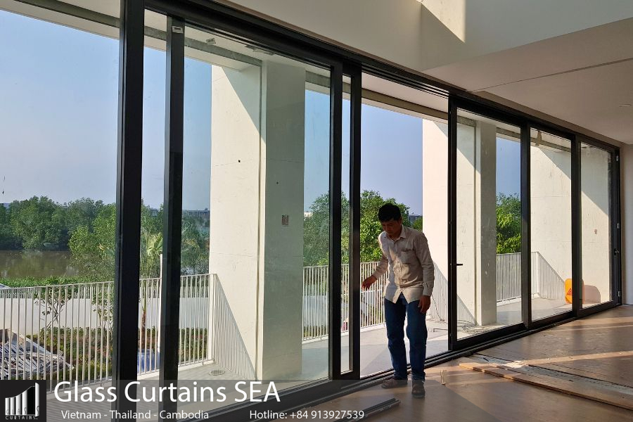 GLASS CURTAINS SEA – Giải pháp cửa & vách kính hoàn hảo cho biệt thự Henry Riverside Q2