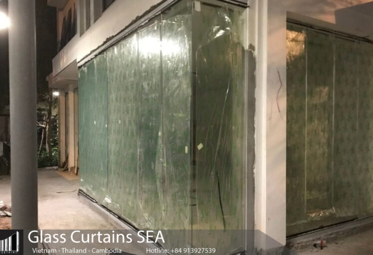 glass curtains sea 13