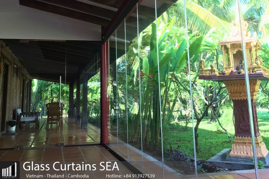 Thi công cửa kính không khung