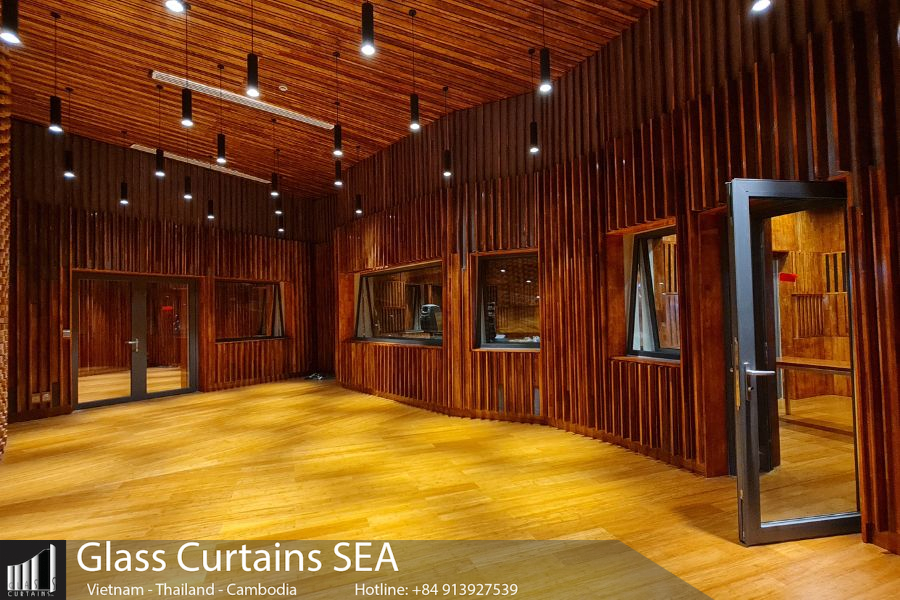 glass curtains sea 16