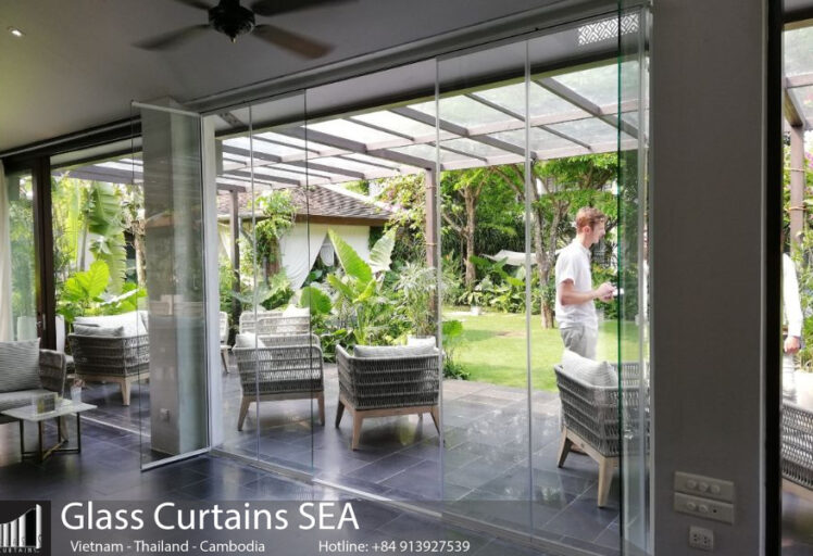 glass curtains sea 23