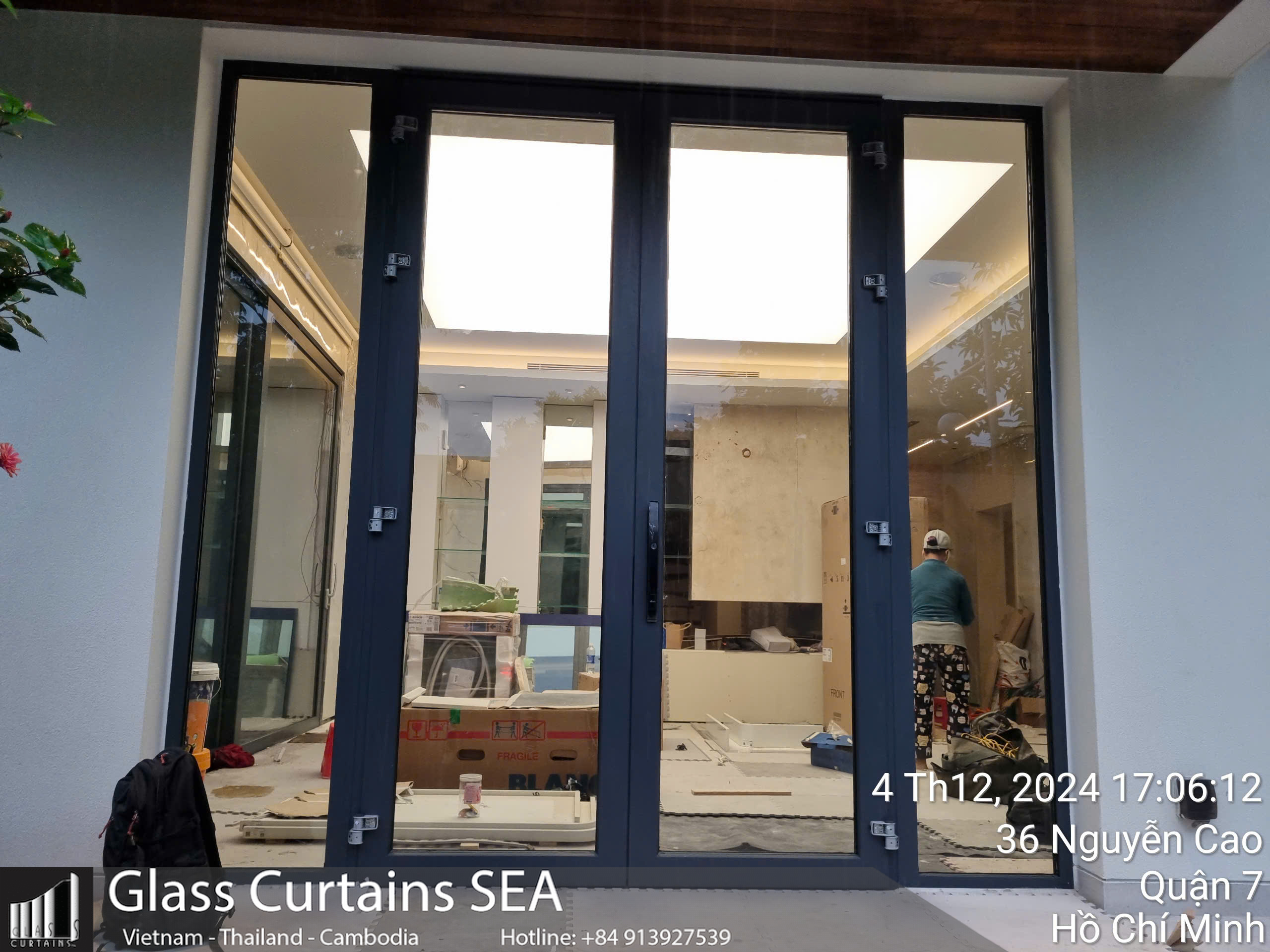 Lắp đặt cửa kính hộp cách âm tại Hồ Chí Minh